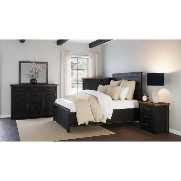 Madison County Vintage Queen Panel Bed (Black)